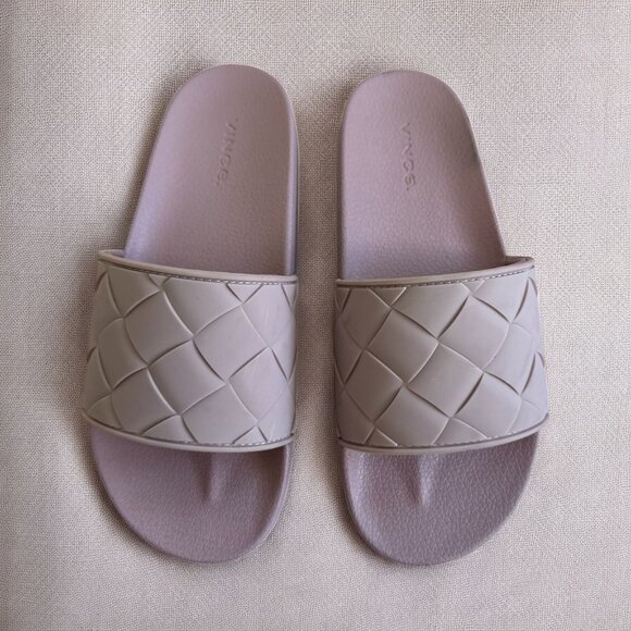 VINCE Women’s Lavender Pool Slides Sandals Size 9 - Picture 1 of 9